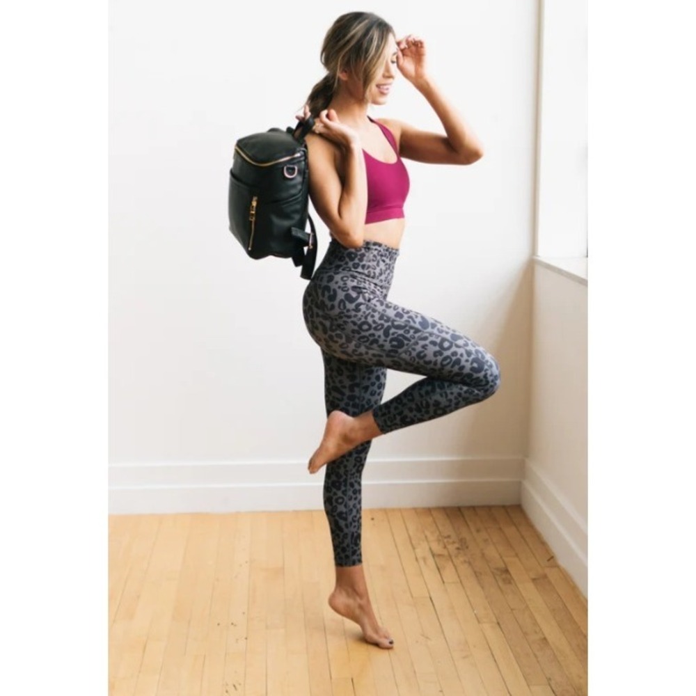 Gray Leopard Print High Waist Yoga Pants Leggings | Activewear Athleisure‎ Chic